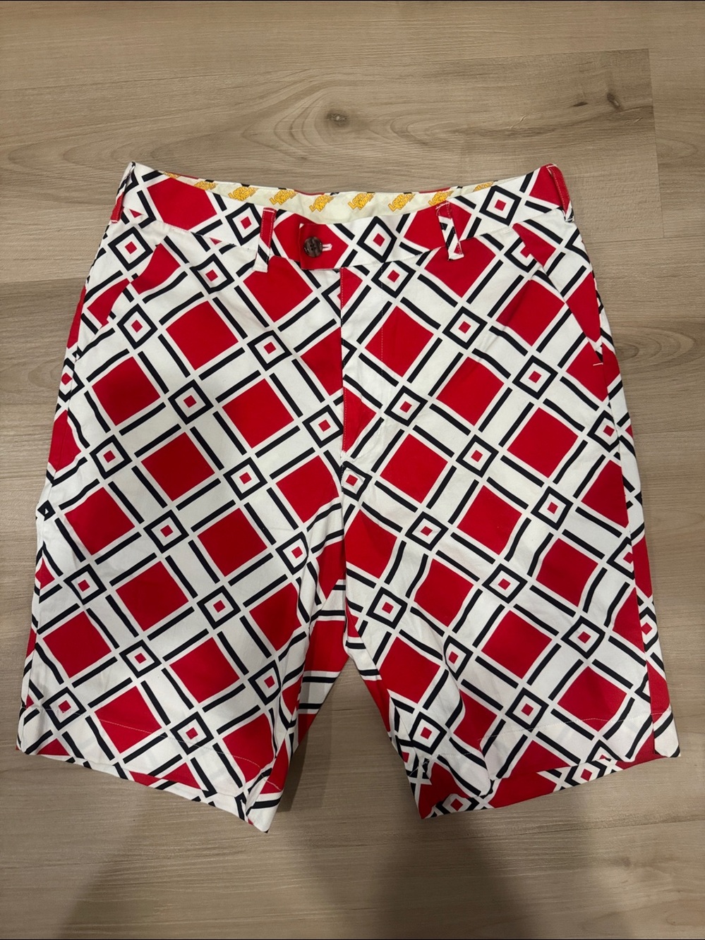 Men's Shorts Size 34 Loud Mouth Golf Red White and Blue design